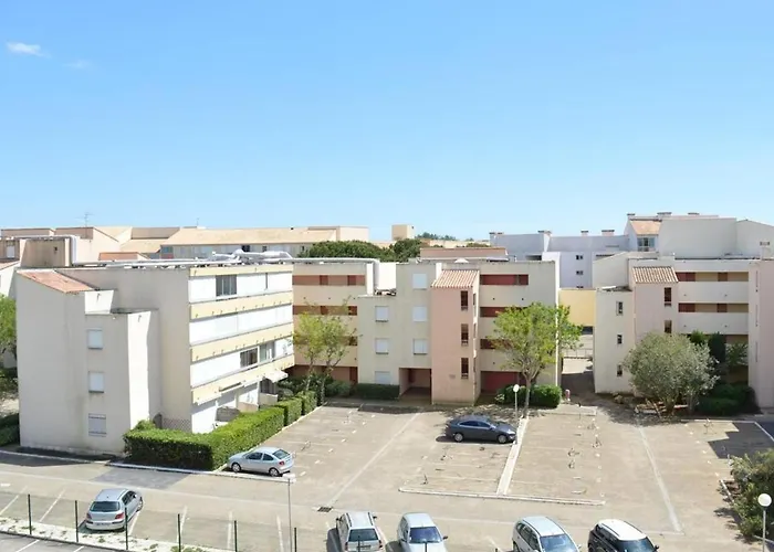 Climatise 2 Pieces, 4 Couchages, Proche Seaquarium Avec Parking Au Grau-du-roi - Fr-1-250-74 Appartement *